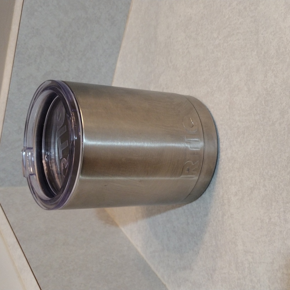 Rtic stainless steel travel cup.